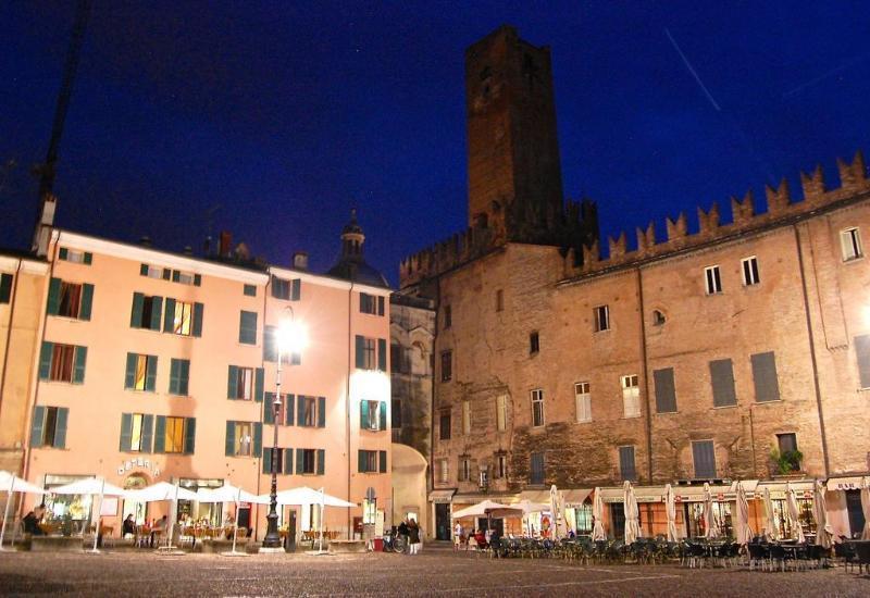 Due Guerrieri Mantova Otel Dış mekan fotoğraf
